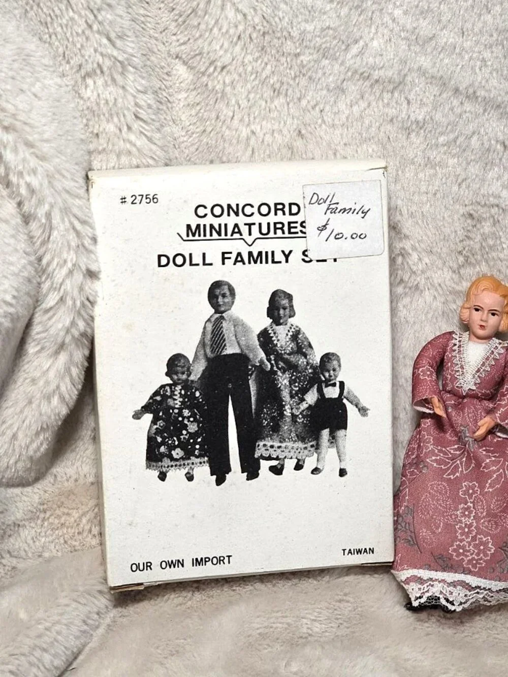 Vintage Concord Miniatures Doll Family Set of 4 Dolls 1970s NEW IN BOX #B6